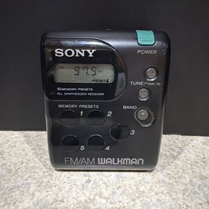 Vintage Sony Walkman SRF-M33 AM/FM Walkman Radio - Tested & Working